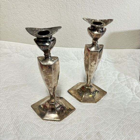 Pair of Silver Plate Candlesticks Pointed Gothic Vintage Sheffield READ - Picture 2 of 6